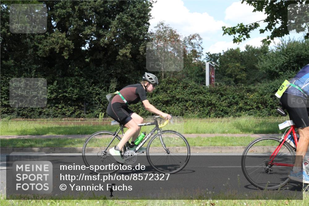 10.08.2025 - GEWOBA Citytriathlon Bremen Yannick Fuchs http://msf.ph/oto/8572327 10.08.2025 14:55:05 Radfahren 335, 357, 375, 424, 430, 450, 451, 511, 524 meine-sportfotos.de