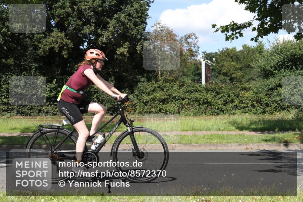 10.08.2025 - GEWOBA Citytriathlon Bremen Yannick Fuchs http://msf.ph/oto/8572370 10.08.2025 14:57:47 Radfahren 398, 420, 437, 452 meine-sportfotos.de