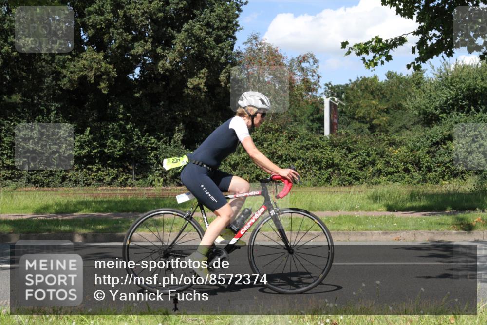 10.08.2025 - GEWOBA Citytriathlon Bremen Yannick Fuchs http://msf.ph/oto/8572374 10.08.2025 14:58:13 Radfahren 425, 512, 515 meine-sportfotos.de