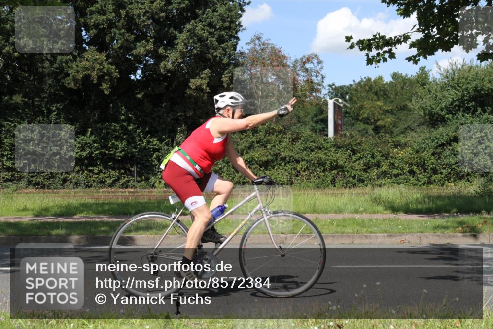 10.08.2025 - GEWOBA Citytriathlon Bremen Yannick Fuchs http://msf.ph/oto/8572384 10.08.2025 14:59:47 Radfahren 380 meine-sportfotos.de