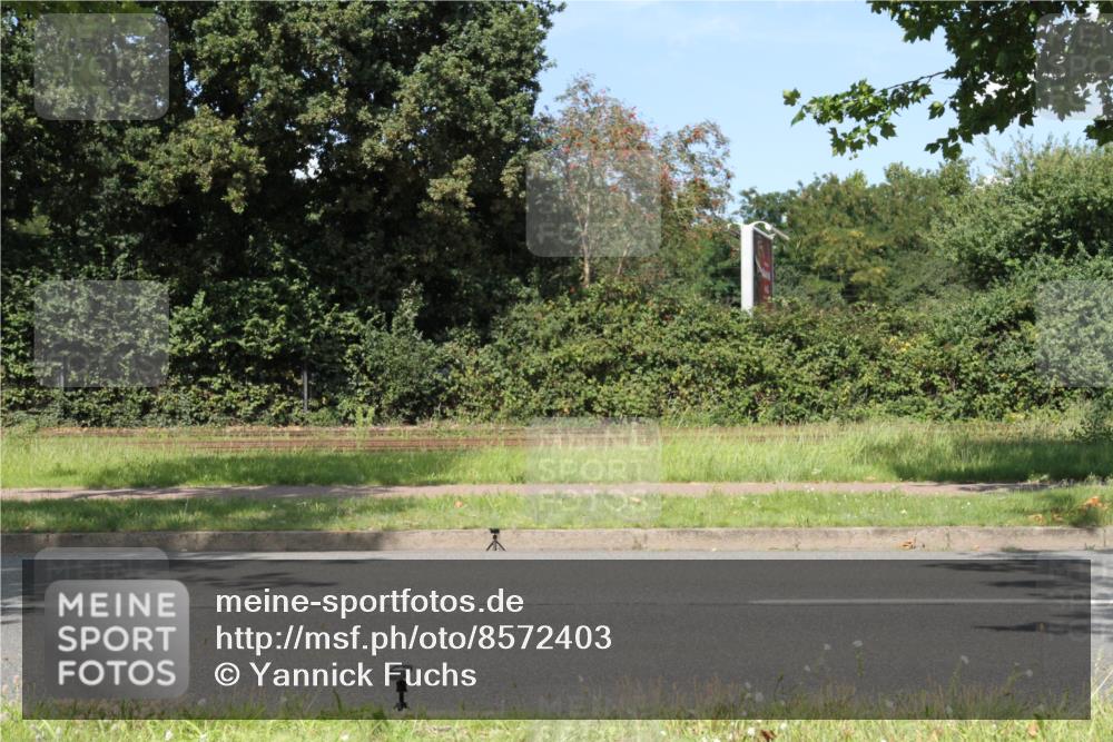 10.08.2025 - GEWOBA Citytriathlon Bremen Yannick Fuchs http://msf.ph/oto/8572403 10.08.2025 15:03:23 Radfahren  meine-sportfotos.de