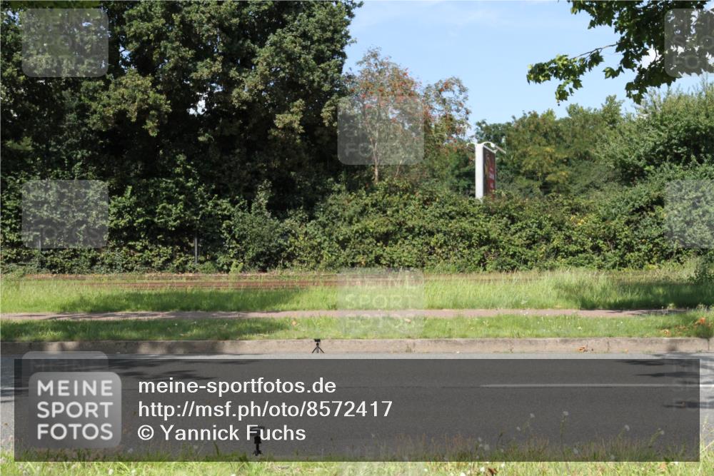 10.08.2025 - GEWOBA Citytriathlon Bremen Yannick Fuchs http://msf.ph/oto/8572417 10.08.2025 15:03:44 Radfahren  meine-sportfotos.de