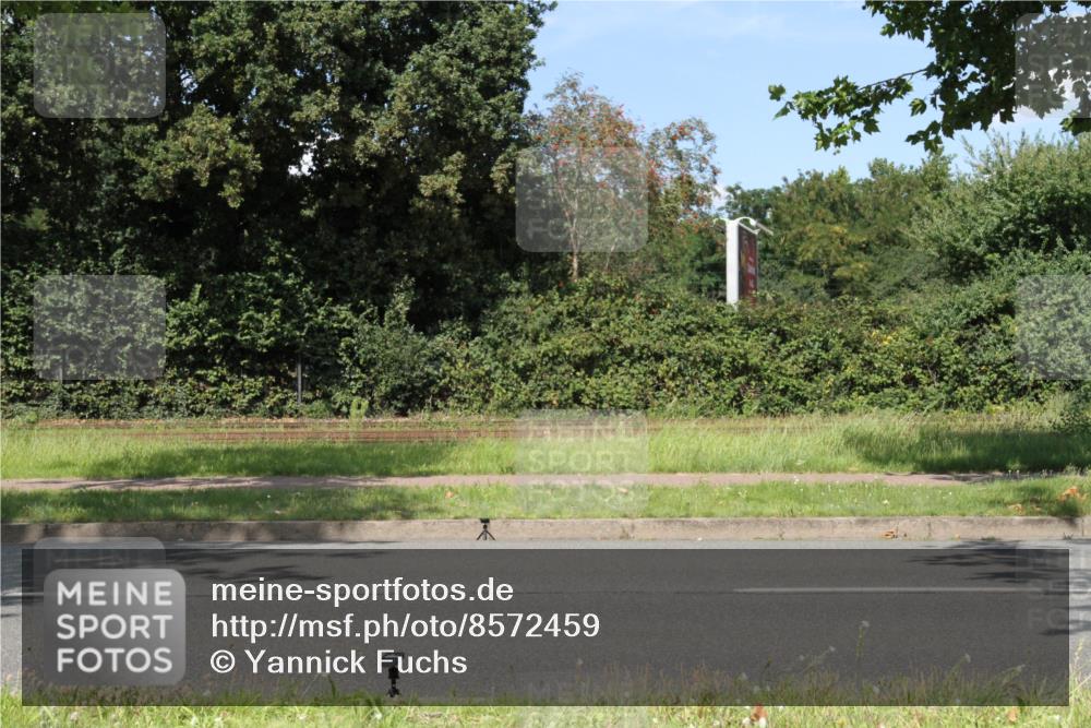 10.08.2025 - GEWOBA Citytriathlon Bremen Yannick Fuchs http://msf.ph/oto/8572459 10.08.2025 15:03:58 Radfahren  meine-sportfotos.de