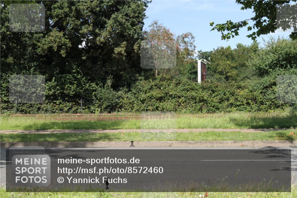 10.08.2025 - GEWOBA Citytriathlon Bremen Yannick Fuchs http://msf.ph/oto/8572460 10.08.2025 15:03:59 Radfahren  meine-sportfotos.de