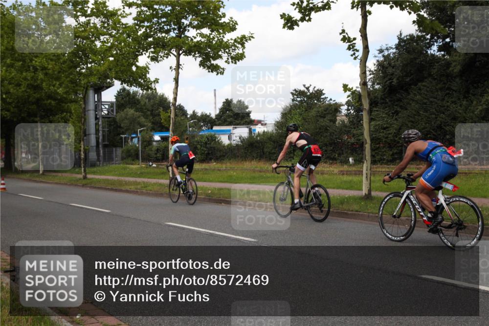 10.08.2025 - GEWOBA Citytriathlon Bremen Yannick Fuchs http://msf.ph/oto/8572469 10.08.2025 12:47:58 Radfahren 566, 587, 590, 656, 679, 767, 884, 916, 941, 943, 951 meine-sportfotos.de