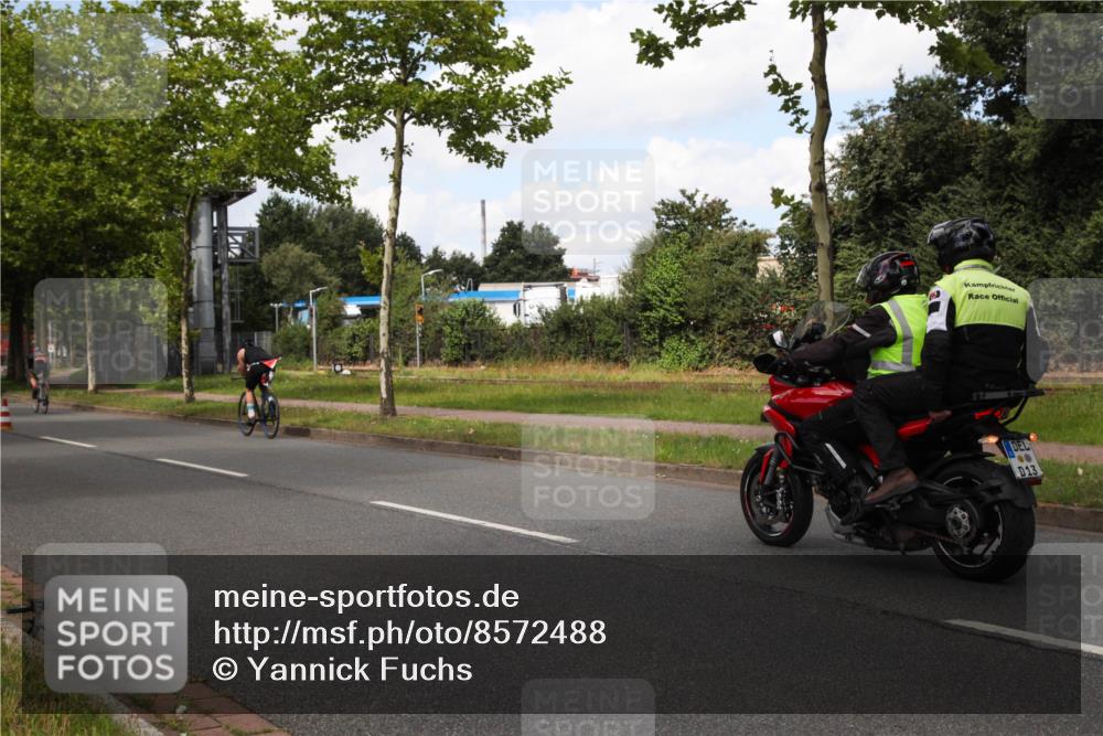 10.08.2025 - GEWOBA Citytriathlon Bremen Yannick Fuchs http://msf.ph/oto/8572488 10.08.2025 12:48:30 Radfahren 564, 616, 630, 793, 839, 876, 1026 meine-sportfotos.de