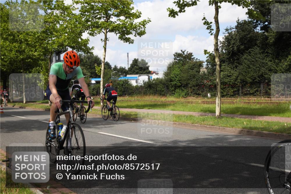 10.08.2025 - GEWOBA Citytriathlon Bremen Yannick Fuchs http://msf.ph/oto/8572517 10.08.2025 12:48:57 Radfahren 578, 621, 627, 641, 649, 655, 682, 788, 857, 863, 932, 950, 1010, 1027 meine-sportfotos.de