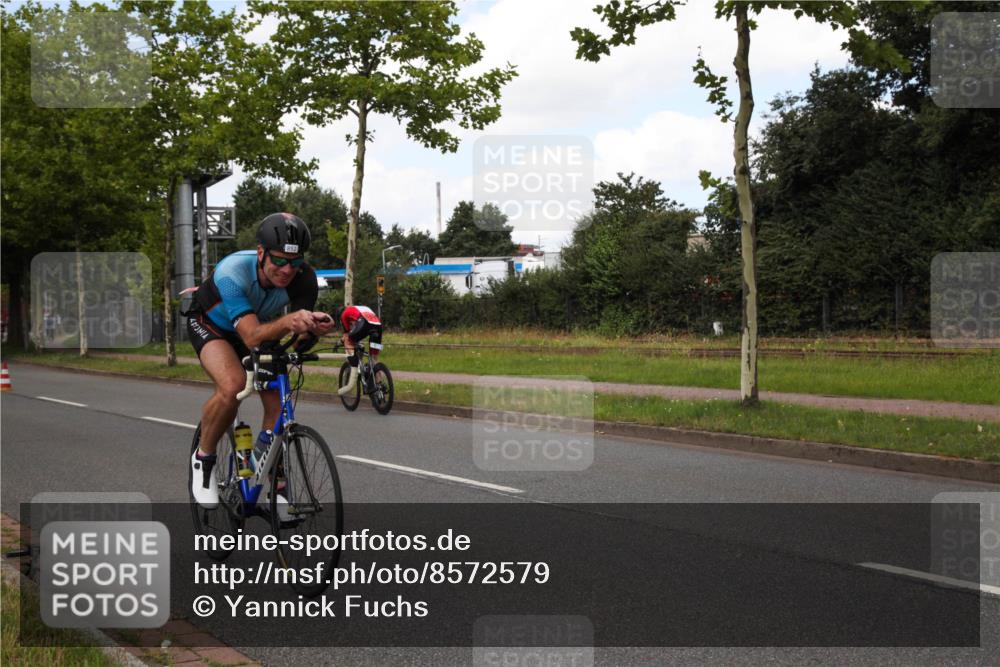 10.08.2025 - GEWOBA Citytriathlon Bremen Yannick Fuchs http://msf.ph/oto/8572579 10.08.2025 12:50:18 Radfahren 643, 752, 820, 852, 867, 935 meine-sportfotos.de