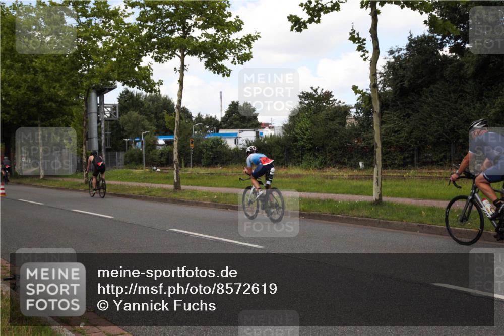 10.08.2025 - GEWOBA Citytriathlon Bremen Yannick Fuchs http://msf.ph/oto/8572619 10.08.2025 12:51:16 Radfahren 551, 556, 667, 719, 768, 912, 924 meine-sportfotos.de