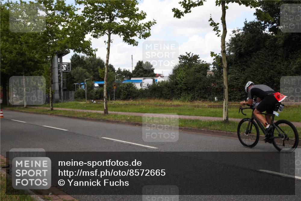 10.08.2025 - GEWOBA Citytriathlon Bremen Yannick Fuchs http://msf.ph/oto/8572665 10.08.2025 12:52:32 Radfahren 579, 599, 603, 639, 686, 701, 834, 858 meine-sportfotos.de