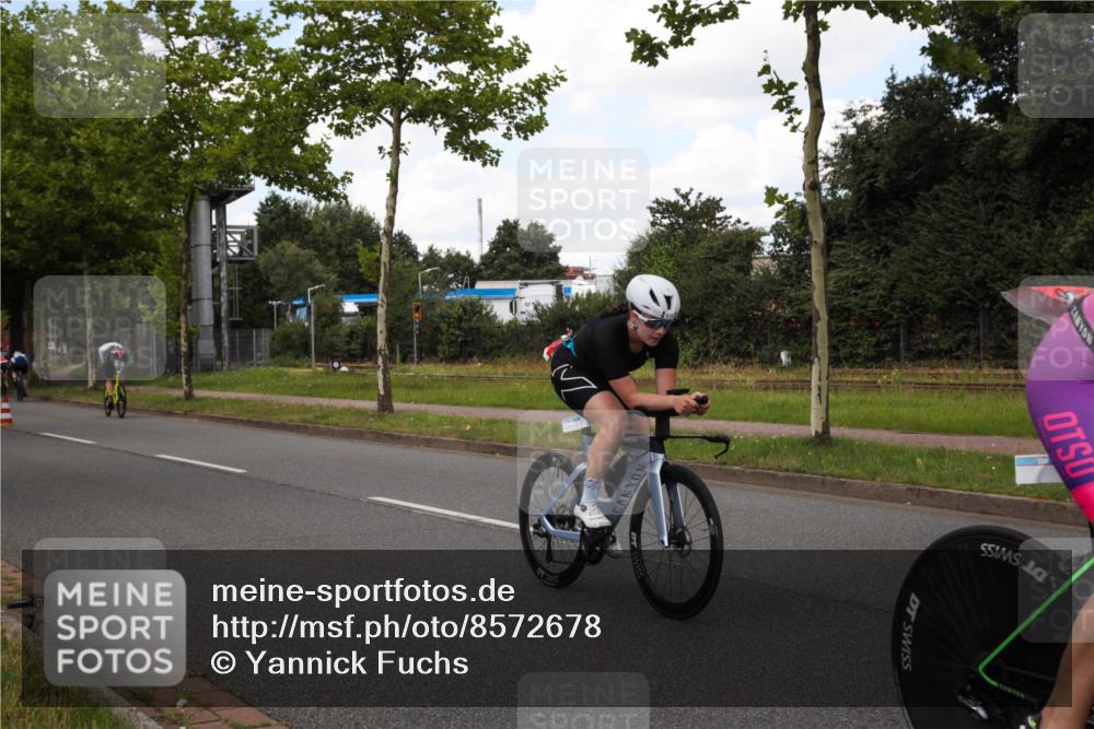 10.08.2025 - GEWOBA Citytriathlon Bremen Yannick Fuchs http://msf.ph/oto/8572678 10.08.2025 12:52:45 Radfahren 565, 579, 635, 642, 686, 763, 915, 919, 956 meine-sportfotos.de