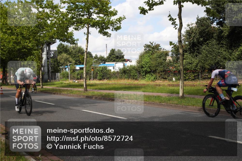 10.08.2025 - GEWOBA Citytriathlon Bremen Yannick Fuchs http://msf.ph/oto/8572724 10.08.2025 12:54:05 Radfahren 742, 750, 797, 1006, 1032, 1039 meine-sportfotos.de