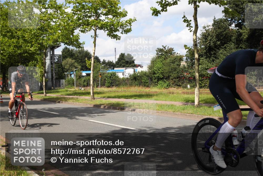 10.08.2025 - GEWOBA Citytriathlon Bremen Yannick Fuchs http://msf.ph/oto/8572767 10.08.2025 12:54:28 Radfahren 580, 582, 618, 634, 707, 740, 783, 789, 790, 826 meine-sportfotos.de
