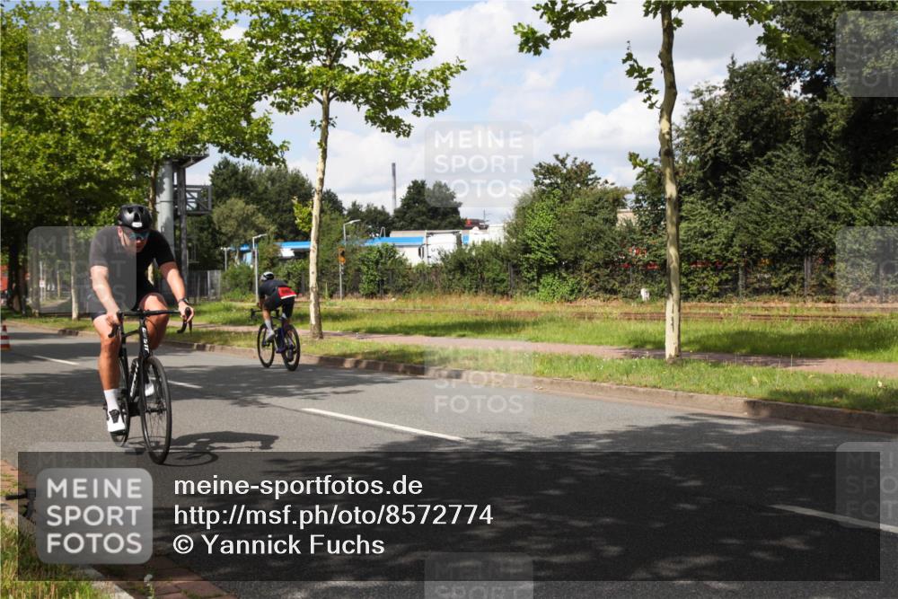 10.08.2025 - GEWOBA Citytriathlon Bremen Yannick Fuchs http://msf.ph/oto/8572774 10.08.2025 12:54:30 Radfahren 580, 582, 618, 634, 707, 740, 783, 789, 790, 826 meine-sportfotos.de