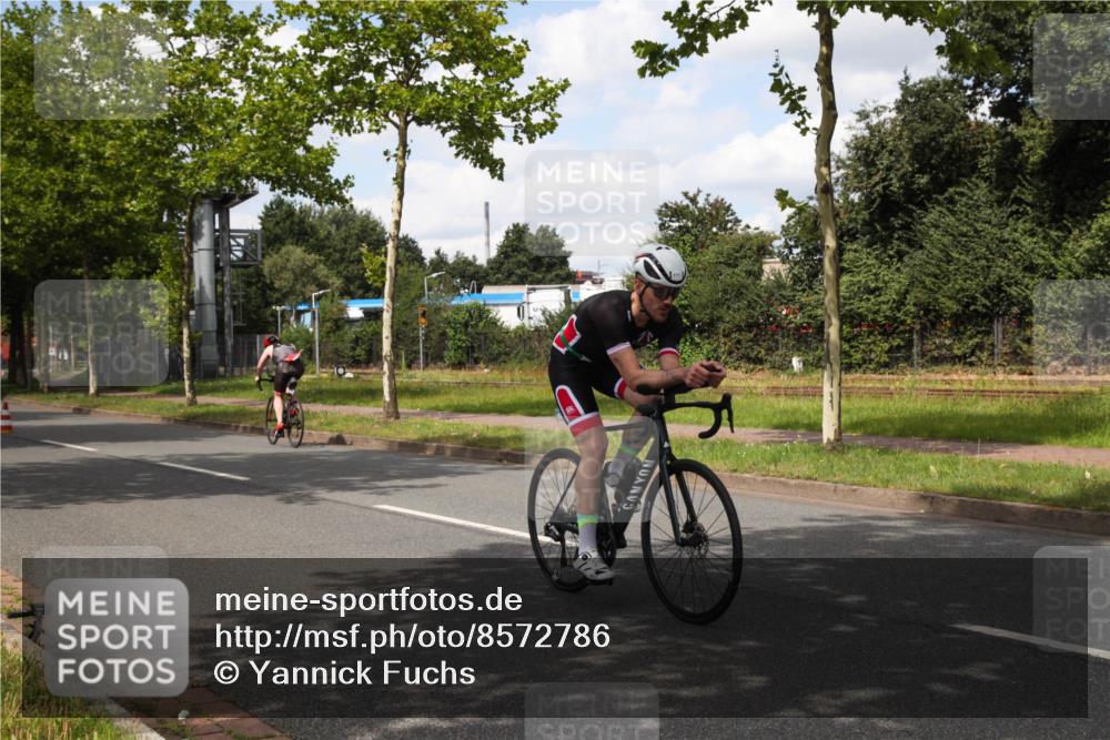 10.08.2025 - GEWOBA Citytriathlon Bremen Yannick Fuchs http://msf.ph/oto/8572786 10.08.2025 12:54:42 Radfahren 580, 582, 634, 736, 783, 789, 790, 826, 1029 meine-sportfotos.de