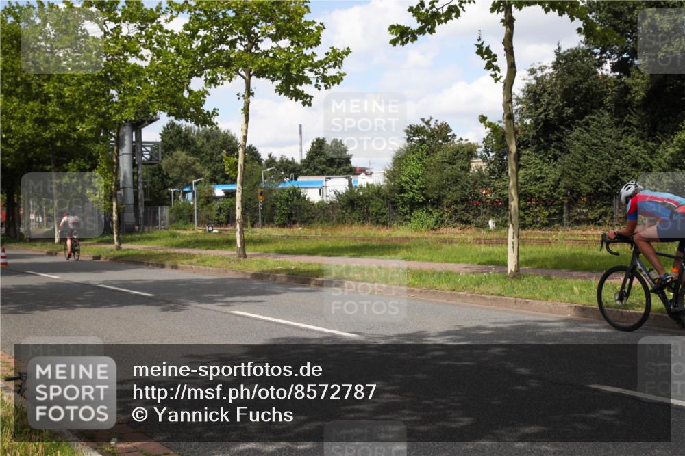 10.08.2025 - GEWOBA Citytriathlon Bremen Yannick Fuchs http://msf.ph/oto/8572787 10.08.2025 12:54:43 Radfahren 580, 634, 736, 783, 789, 790, 826, 1029 meine-sportfotos.de