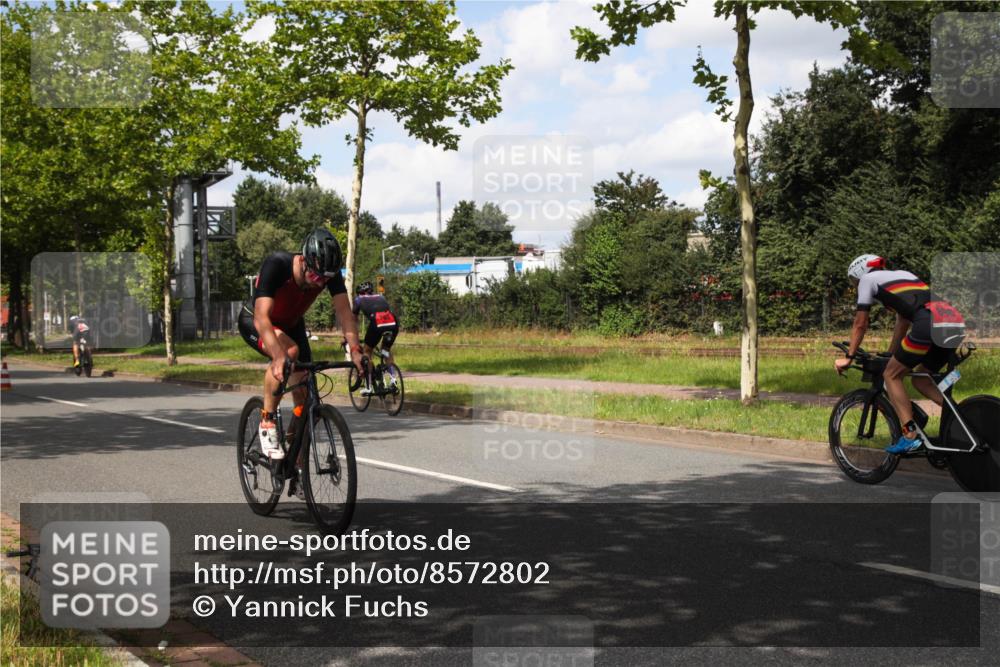 10.08.2025 - GEWOBA Citytriathlon Bremen Yannick Fuchs http://msf.ph/oto/8572802 10.08.2025 12:55:05 Radfahren 563, 591, 632, 714, 728, 761, 766, 781, 794, 877, 1015, 1029 meine-sportfotos.de