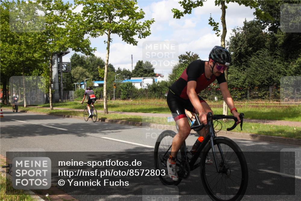 10.08.2025 - GEWOBA Citytriathlon Bremen Yannick Fuchs http://msf.ph/oto/8572803 10.08.2025 12:55:06 Radfahren 563, 591, 632, 714, 728, 761, 766, 781, 794, 877, 1015, 1029 meine-sportfotos.de