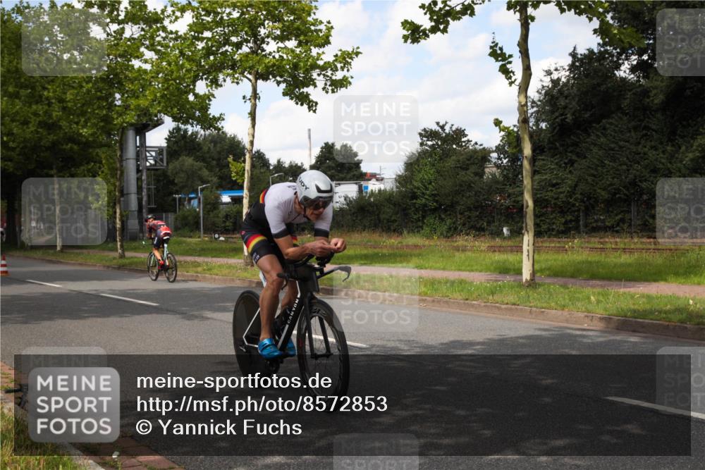 10.08.2025 - GEWOBA Citytriathlon Bremen Yannick Fuchs http://msf.ph/oto/8572853 10.08.2025 12:55:54 Radfahren 636, 658, 765, 779, 880, 883, 890, 896, 1024, 1025 meine-sportfotos.de