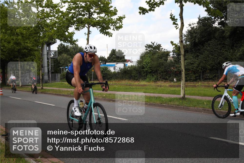 10.08.2025 - GEWOBA Citytriathlon Bremen Yannick Fuchs http://msf.ph/oto/8572868 10.08.2025 12:56:14 Radfahren 589, 662, 764, 765, 784, 844, 1024, 1025 meine-sportfotos.de