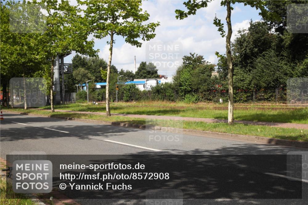 10.08.2025 - GEWOBA Citytriathlon Bremen Yannick Fuchs http://msf.ph/oto/8572908 10.08.2025 12:57:00 Radfahren 559, 597, 672, 723, 730, 755, 830, 879, 913, 1003, 1014 meine-sportfotos.de