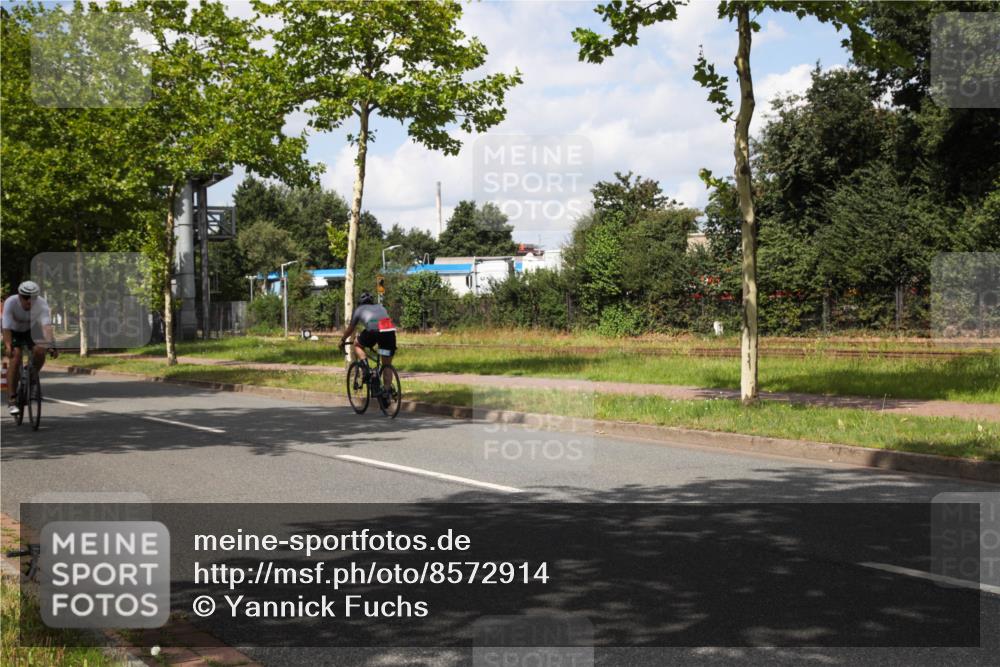 10.08.2025 - GEWOBA Citytriathlon Bremen Yannick Fuchs http://msf.ph/oto/8572914 10.08.2025 12:57:02 Radfahren 559, 597, 672, 723, 730, 755, 830, 879, 913, 940, 969, 1003, 1014 meine-sportfotos.de
