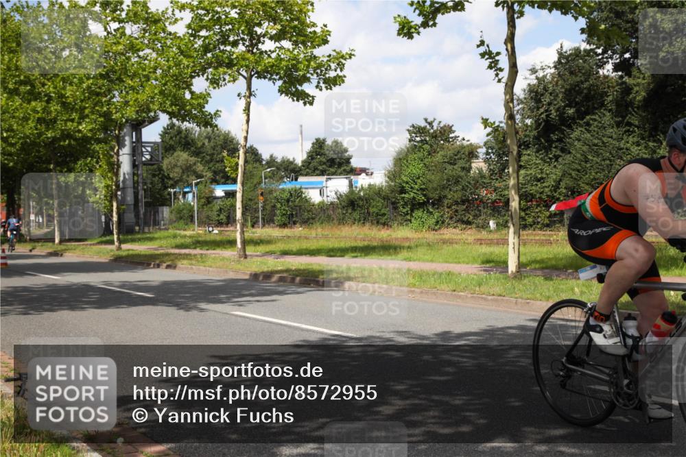10.08.2025 - GEWOBA Citytriathlon Bremen Yannick Fuchs http://msf.ph/oto/8572955 10.08.2025 12:57:17 Radfahren 559, 572, 723, 730, 758, 849, 892, 900, 940, 969, 1003 meine-sportfotos.de