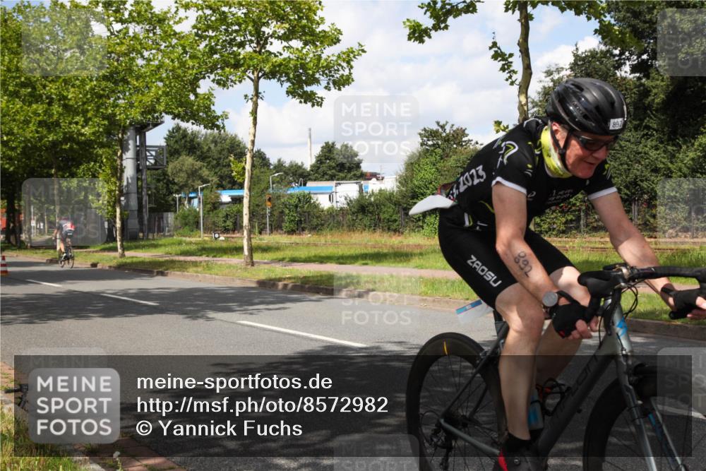 10.08.2025 - GEWOBA Citytriathlon Bremen Yannick Fuchs http://msf.ph/oto/8572982 10.08.2025 12:57:29 Radfahren 572, 690, 720, 849, 892, 900 meine-sportfotos.de