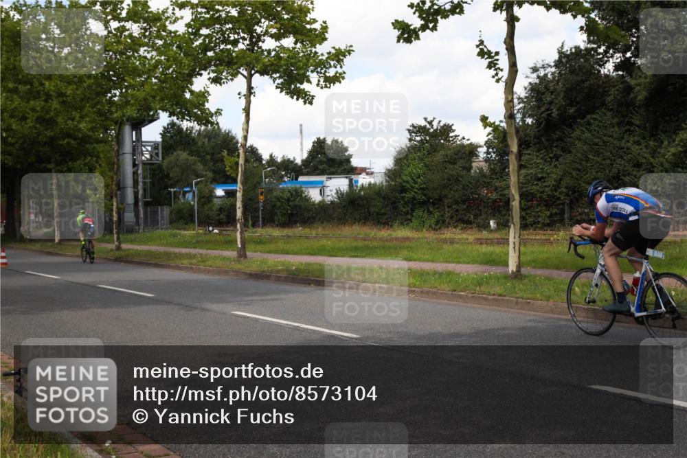 10.08.2025 - GEWOBA Citytriathlon Bremen Yannick Fuchs http://msf.ph/oto/8573104 10.08.2025 12:59:09 Radfahren 596, 611, 709, 710, 846, 1038 meine-sportfotos.de