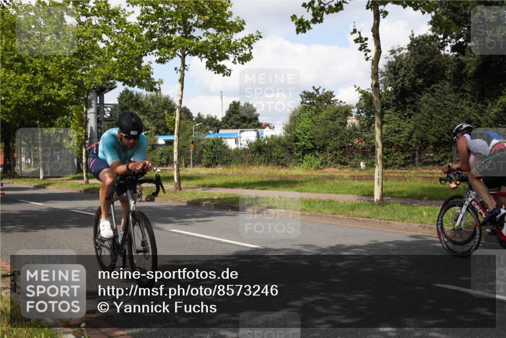 10.08.2025 - GEWOBA Citytriathlon Bremen Yannick Fuchs http://msf.ph/oto/8573246 10.08.2025 13:02:25 Radfahren 607, 771, 955 meine-sportfotos.de