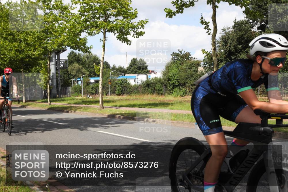 10.08.2025 - GEWOBA Citytriathlon Bremen Yannick Fuchs http://msf.ph/oto/8573276 10.08.2025 13:02:39 Radfahren 607, 647, 661, 712, 911, 955 meine-sportfotos.de