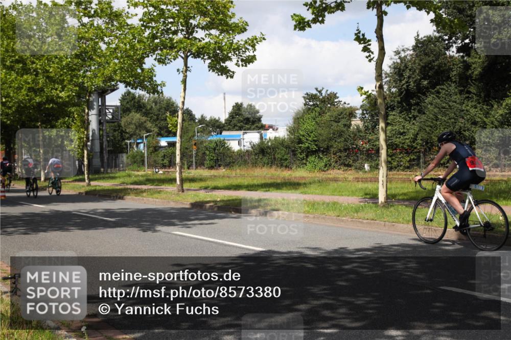 10.08.2025 - GEWOBA Citytriathlon Bremen Yannick Fuchs http://msf.ph/oto/8573380 10.08.2025 13:03:40 Radfahren 753, 812, 823, 908, 925, 1007 meine-sportfotos.de