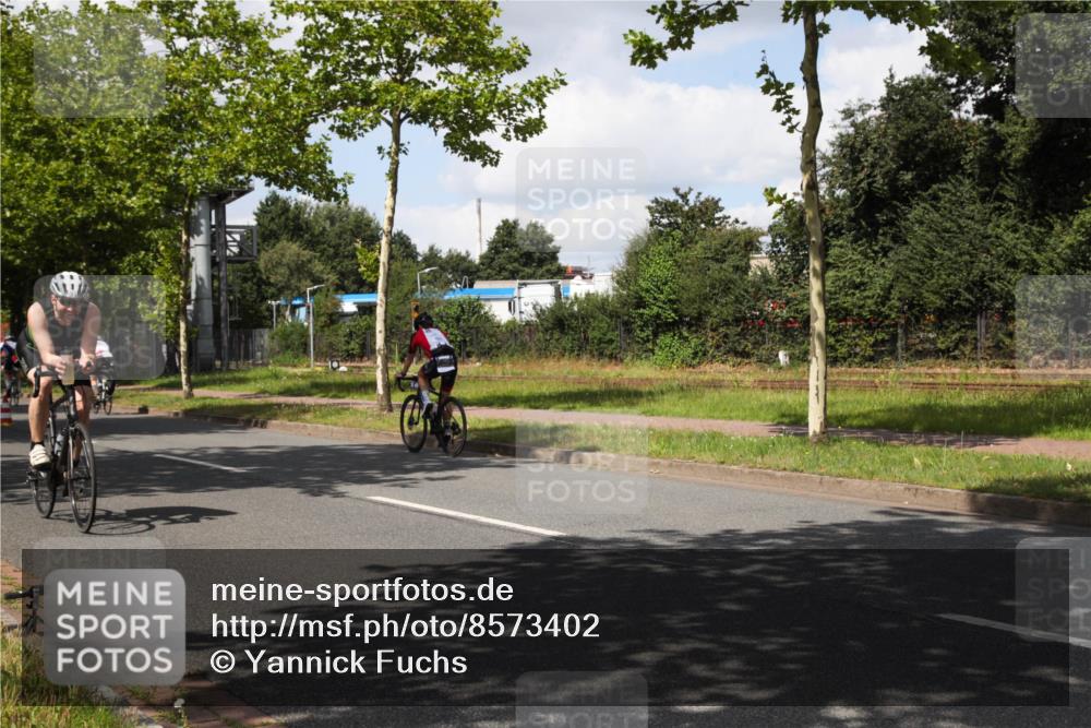 10.08.2025 - GEWOBA Citytriathlon Bremen Yannick Fuchs http://msf.ph/oto/8573402 10.08.2025 13:03:47 Radfahren 574, 676, 685, 753, 812, 823, 908, 925, 965, 1007 meine-sportfotos.de