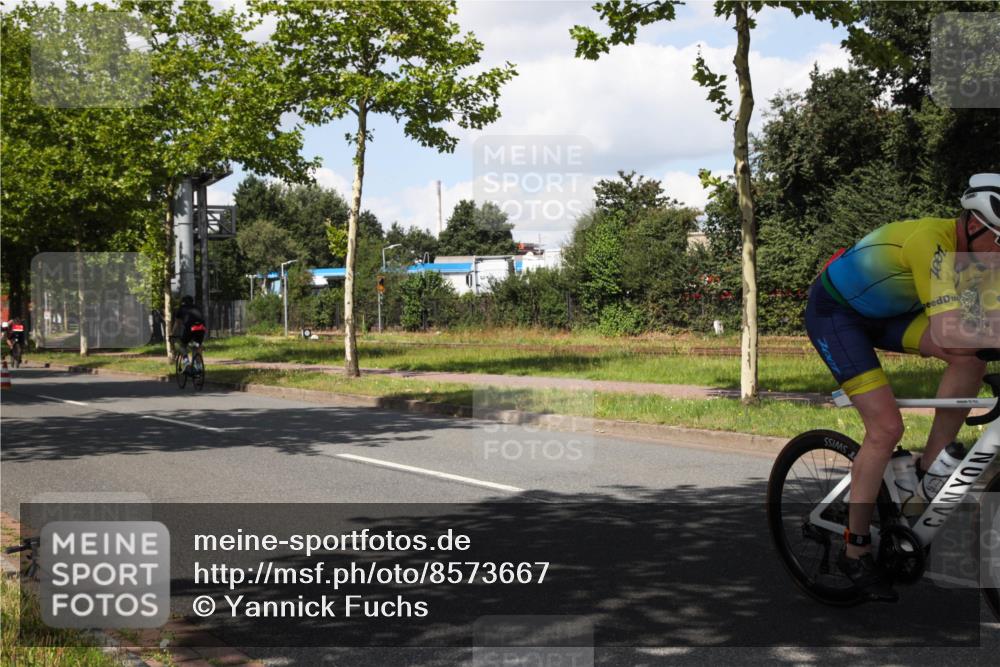10.08.2025 - GEWOBA Citytriathlon Bremen Yannick Fuchs http://msf.ph/oto/8573667 10.08.2025 13:06:27 Radfahren 621, 655, 788, 840, 856, 927, 1026 meine-sportfotos.de