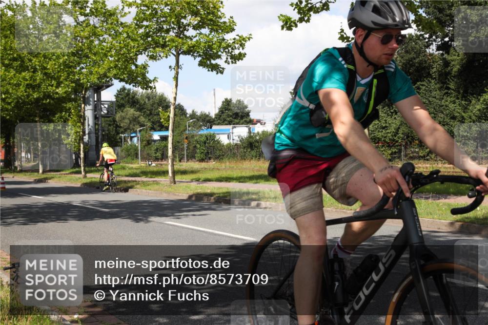 10.08.2025 - GEWOBA Citytriathlon Bremen Yannick Fuchs http://msf.ph/oto/8573709 10.08.2025 13:07:10 Radfahren 649, 656, 717, 724, 806, 820, 888, 903 meine-sportfotos.de