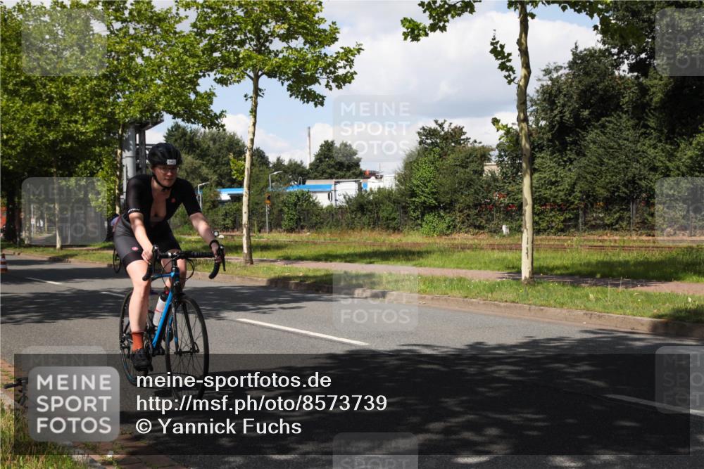 10.08.2025 - GEWOBA Citytriathlon Bremen Yannick Fuchs http://msf.ph/oto/8573739 10.08.2025 13:07:52 Radfahren 578, 689, 774, 941 meine-sportfotos.de