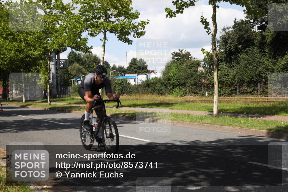 10.08.2025 - GEWOBA Citytriathlon Bremen Yannick Fuchs http://msf.ph/oto/8573741 10.08.2025 13:07:56 Radfahren 578, 626, 643, 689, 774, 838, 852, 941 meine-sportfotos.de