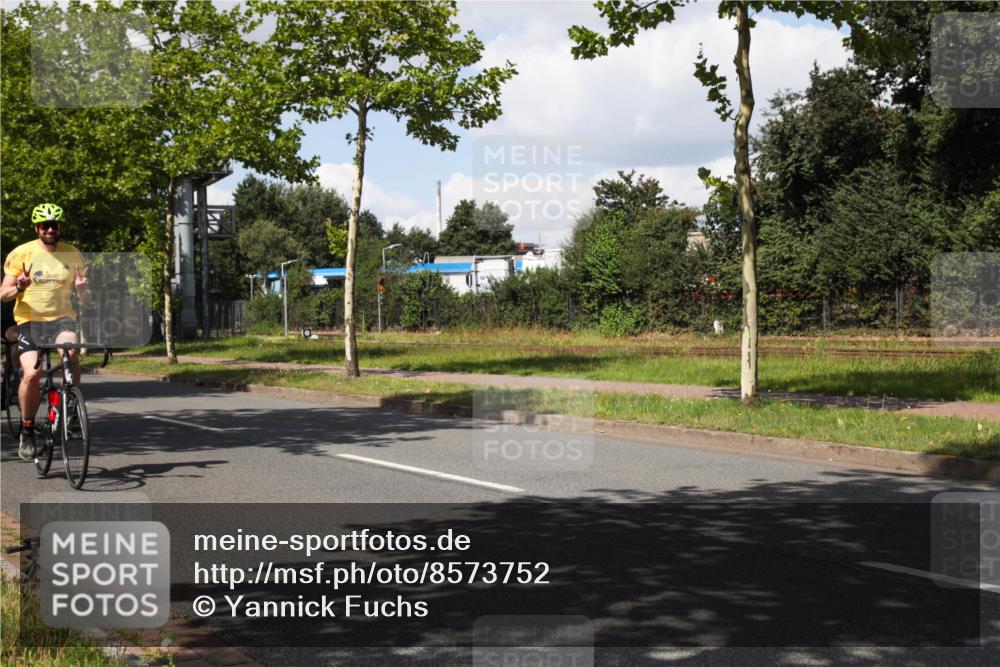 10.08.2025 - GEWOBA Citytriathlon Bremen Yannick Fuchs http://msf.ph/oto/8573752 10.08.2025 13:08:10 Radfahren 626, 643, 666, 687, 689, 792, 838, 852 meine-sportfotos.de