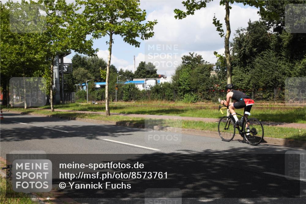 10.08.2025 - GEWOBA Citytriathlon Bremen Yannick Fuchs http://msf.ph/oto/8573761 10.08.2025 13:08:16 Radfahren 626, 643, 666, 687, 792, 836, 838, 852, 980 meine-sportfotos.de