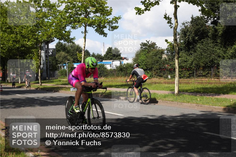 10.08.2025 - GEWOBA Citytriathlon Bremen Yannick Fuchs http://msf.ph/oto/8573830 10.08.2025 13:10:30 Radfahren 722, 752, 833, 834, 872, 891, 922, 956 meine-sportfotos.de