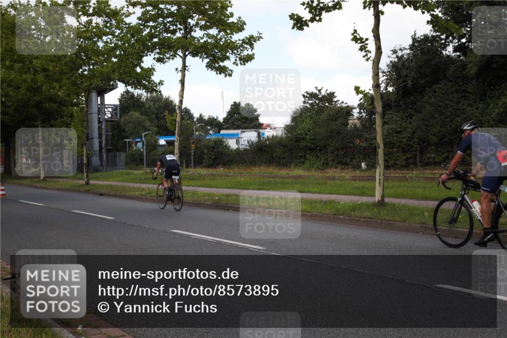 10.08.2025 - GEWOBA Citytriathlon Bremen Yannick Fuchs http://msf.ph/oto/8573895 10.08.2025 13:12:32 Radfahren 789, 895, 902, 924, 1035 meine-sportfotos.de