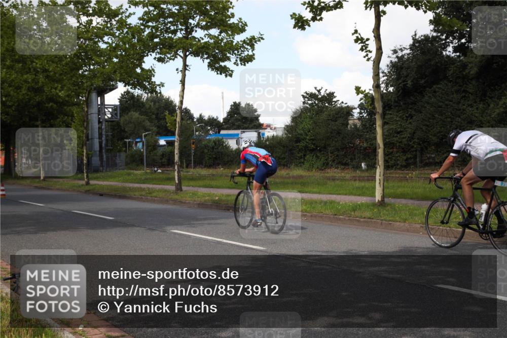 10.08.2025 - GEWOBA Citytriathlon Bremen Yannick Fuchs http://msf.ph/oto/8573912 10.08.2025 13:13:07 Radfahren  meine-sportfotos.de