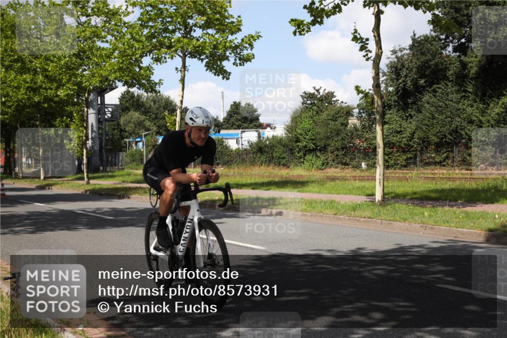 10.08.2025 - GEWOBA Citytriathlon Bremen Yannick Fuchs http://msf.ph/oto/8573931 10.08.2025 13:13:44 Radfahren 742, 781, 784, 790, 982, 1015, 1033 meine-sportfotos.de