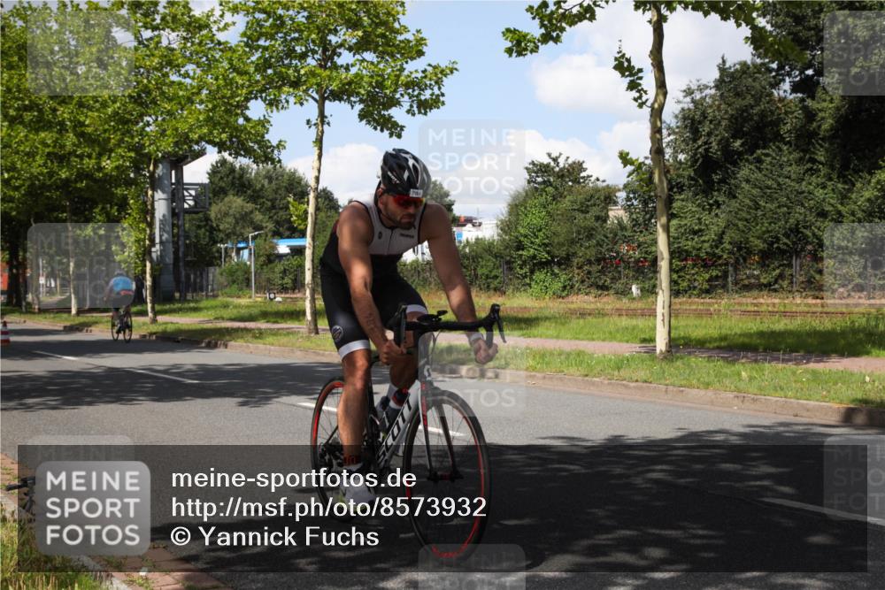 10.08.2025 - GEWOBA Citytriathlon Bremen Yannick Fuchs http://msf.ph/oto/8573932 10.08.2025 13:13:46 Radfahren 742, 781, 784, 790, 982, 1015, 1033 meine-sportfotos.de