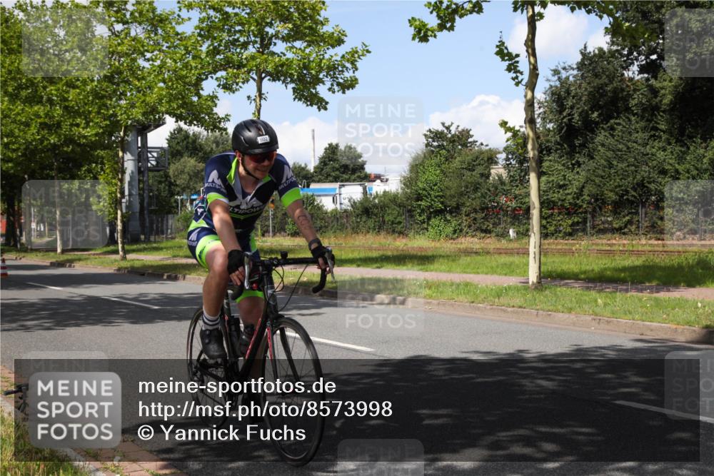 10.08.2025 - GEWOBA Citytriathlon Bremen Yannick Fuchs http://msf.ph/oto/8573998 10.08.2025 13:17:02 Radfahren 602, 720, 802, 870, 921 meine-sportfotos.de
