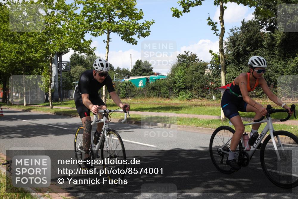 10.08.2025 - GEWOBA Citytriathlon Bremen Yannick Fuchs http://msf.ph/oto/8574001 10.08.2025 13:17:11 Radfahren 602, 720, 802, 870, 910, 921 meine-sportfotos.de
