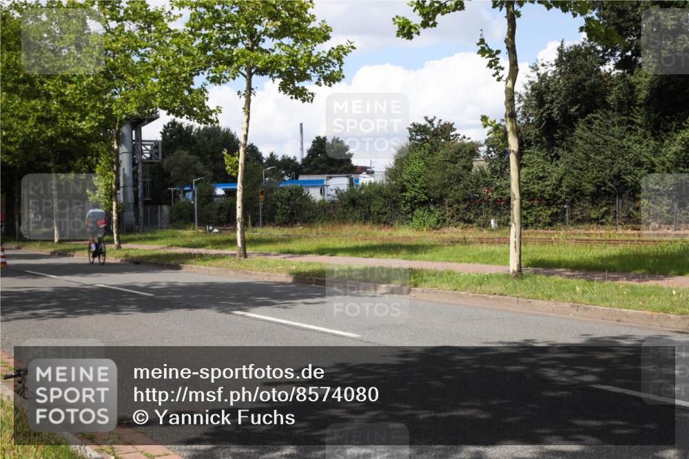 10.08.2025 - GEWOBA Citytriathlon Bremen Yannick Fuchs http://msf.ph/oto/8574080 10.08.2025 13:27:13 Radfahren 909 meine-sportfotos.de