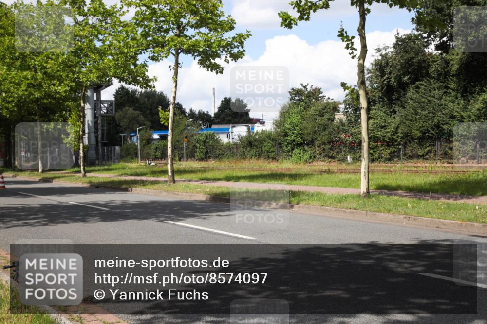 10.08.2025 - GEWOBA Citytriathlon Bremen Yannick Fuchs http://msf.ph/oto/8574097 10.08.2025 13:28:46 Radfahren  meine-sportfotos.de