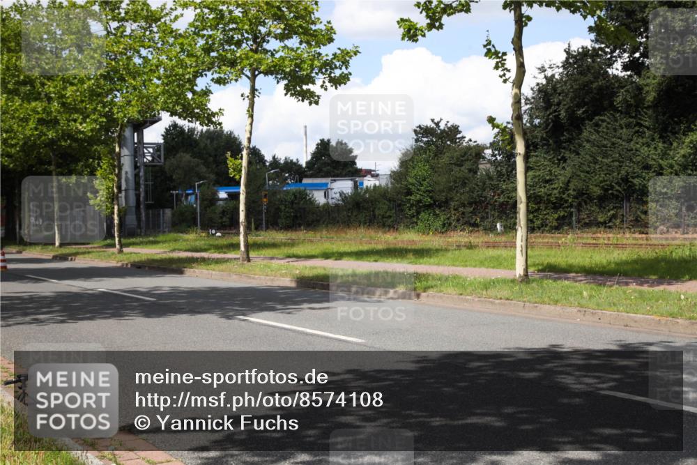 10.08.2025 - GEWOBA Citytriathlon Bremen Yannick Fuchs http://msf.ph/oto/8574108 10.08.2025 13:28:55 Radfahren  meine-sportfotos.de