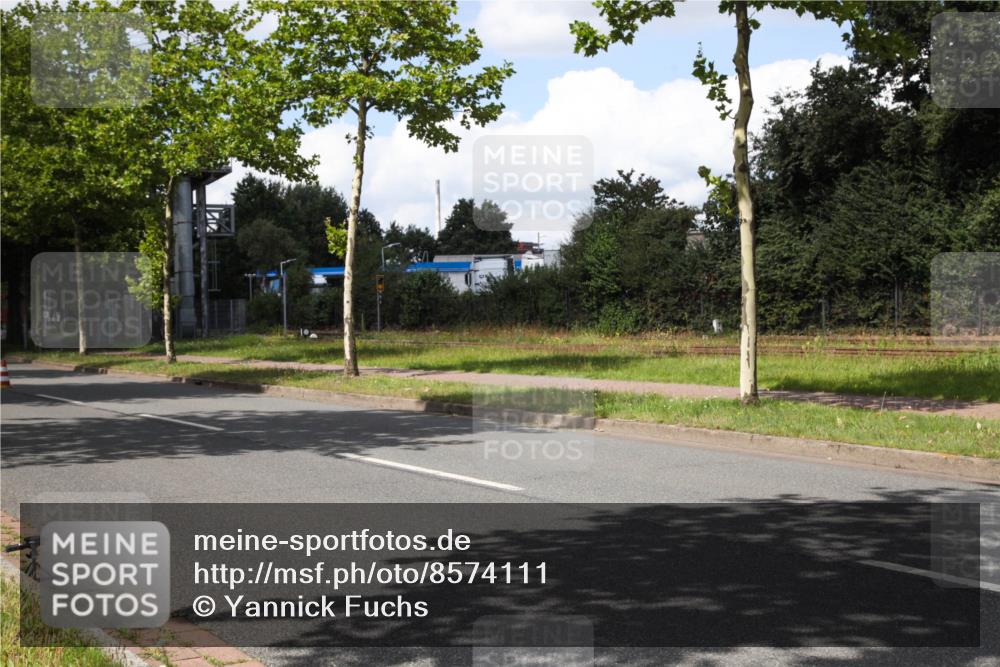 10.08.2025 - GEWOBA Citytriathlon Bremen Yannick Fuchs http://msf.ph/oto/8574111 10.08.2025 13:28:56 Radfahren  meine-sportfotos.de